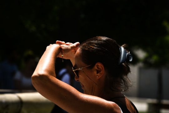 Κίνδυνος να αυξηθούν οι θάνατοι από καύσωνα