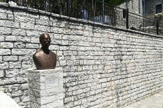 Μια αναδρομική συγγνώμη