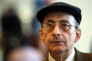 «Κανένα σκοτεινό καθεστώς δεν θα σβήσει ποτέ τη γνώση»