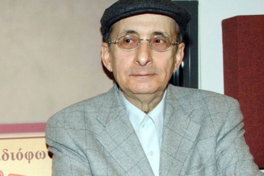 «Από παντού εγκλωβισμένοι»…