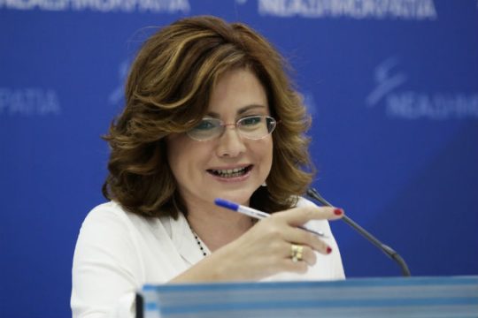 Η Μαρία Σπυράκη δικαιώνει την πολιτική Τσίπρα στο Μακεδονικό!