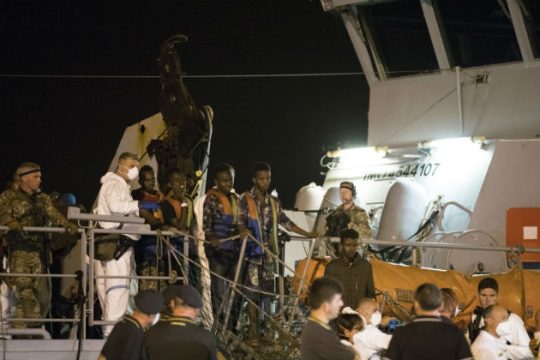 «Πολιτική νίκη» για τον Σαλβίνι οι επαναπροωθήσεις