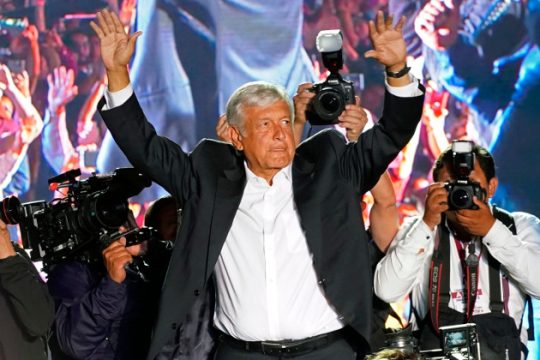 Η Αριστερά προ των πυλών στο Μεξικό