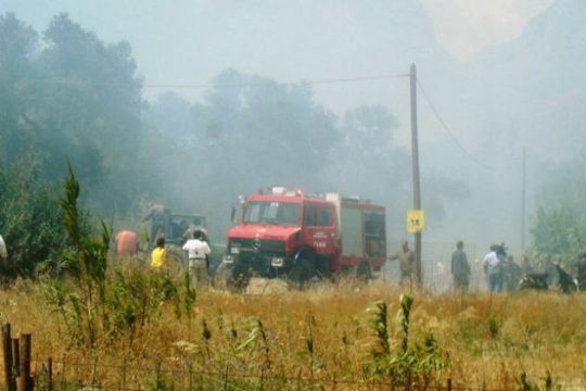 Καθησυχαστική η εικόνα της φωτιάς στον Άγιο Νικόλαο