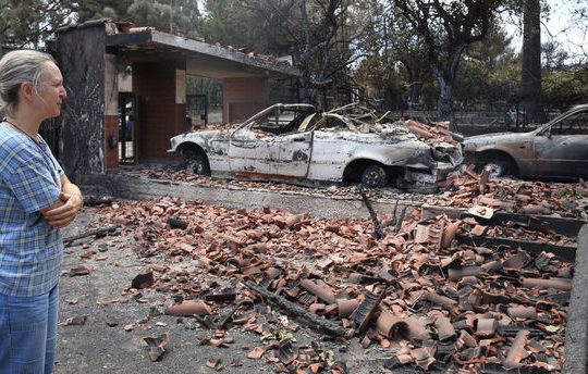 «Σκόνη, ό,τι μου είχε μείνει από τους γονείς μου έγινε σκόνη…»