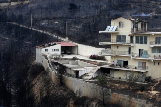 Μη κατοικήσιμα ένα στα δύο κτίρια που έχουν ελεγχθεί