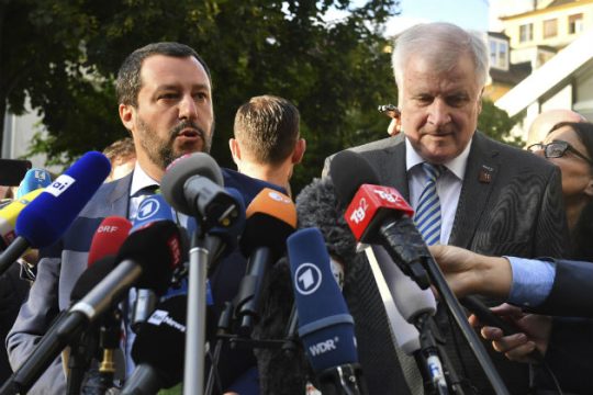 Η συμμαχία των προθύμων εν δράσει