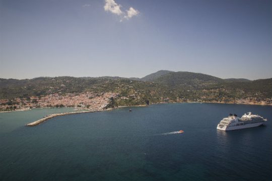 Υψηλές θερμοκρασίες σε όλη τη χώρα