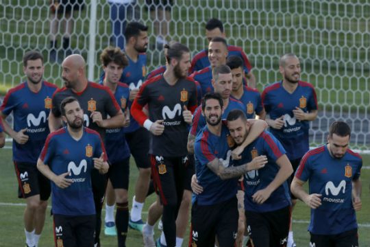 Τρέχουν και σημαδεύουν τον Ντε Χέα