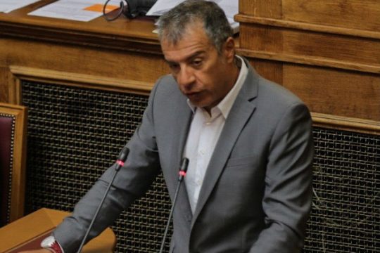 «Έστω μια συμβολική παραίτηση»