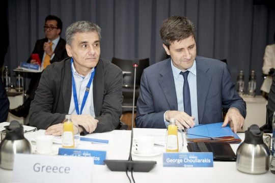 Αναζητούν κεφάλαια και από την Ασία