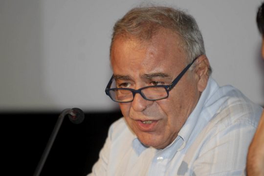 Πέθανε ο καθηγητής Σταύρος Τσακυράκης