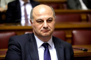Αλλού ο Τσιάρας, αλλού η Ντόρα