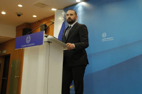 Ενημέρωση από τον κυβερνητικό εκπρόσωπο