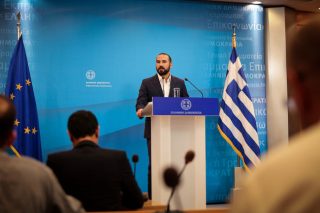 «Εμπρακτη συγγνώμη» με μέτρα