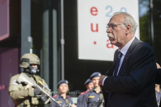Δ. Βίτσας: «Χωρίς τις αναγκαίες λύσεις, η κρίση παρατείνεται και βαθαίνει»
