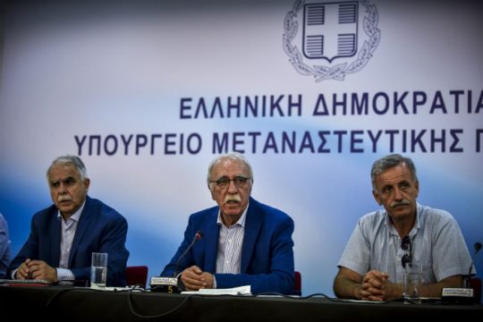 Επίθεση Βίτσα στην ευρωπαϊκή ακροδεξιά για το προσφυγικό