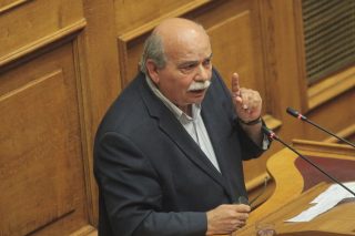 Βούτσης κατά Μητσοτάκη για το Μακεδονικό