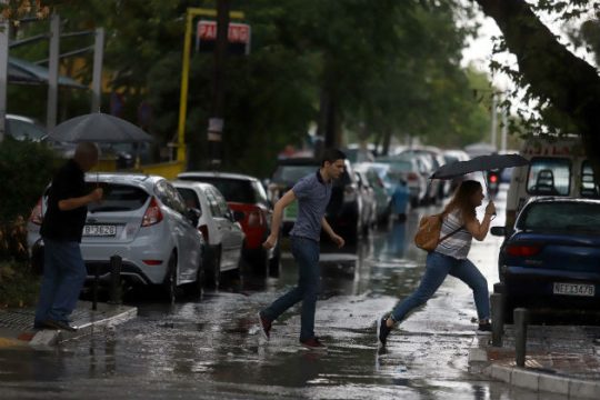 Έντονα καιρικά φαινόμενα και σήμερα