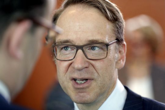 Έρχονται «δύσκολες μέρες», προειδοποιεί η Bundesbank