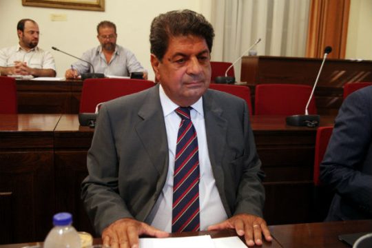 «Βραχνάς» τράπεζες, εισπρακτικές και κινητή τηλεφωνία