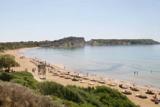 Αναστάτωση στη Ζάκυνθο, αποσύρονται οι γαλάζιες σημαίες