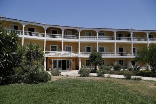 Τα βάζει τώρα με τους εργαζόμενους το «καθεστώς» του Γηροκομείου