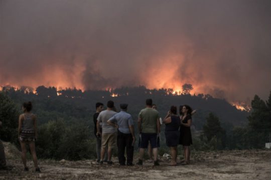 Φωτιές και… λάβρα στην Ευρώπη