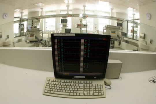 Οι εγκαυματίες στο έλεος των ελλείψεων στις ΜΕΘ