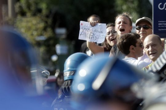 Διαδηλώσεις φασιστών – αντιφασιστών για τους πρόσφυγες του Diciotti
