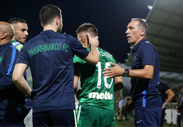 «Ψήνει» φορ-έκπληξη και κρατάει… σταντ μπάι τον Μακέντα