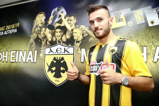 «Αρπαξε» Γιαννιώτα, κράτησε Μπακάκη