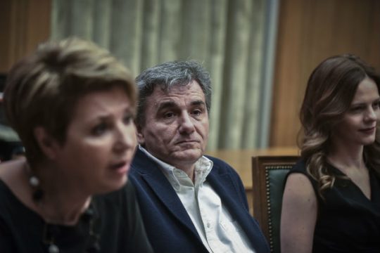 Μία γραμμή από κυβέρνηση και κόμματα