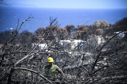 Ή αλλάζουμε ή… βουλιάζουμε