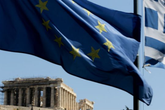 Κατά των πανηγυρισμών για την έξοδο η αντιπολίτευση