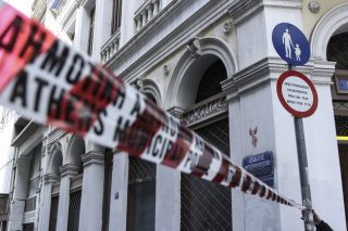 Οδηγός «έσπασε» με το έτσι θέλω μπλόκο της πυρασφάλειας
