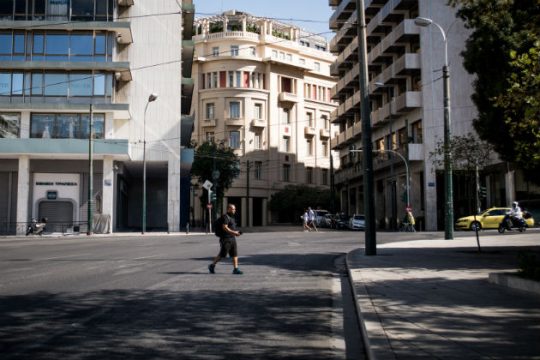 Οι ίσκιοι τον Αύγουστο
