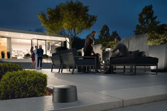 Γρήγορο WiFi  με τον νέο, παντός καιρού, devolo dLAN® WiFi outdoor adapter