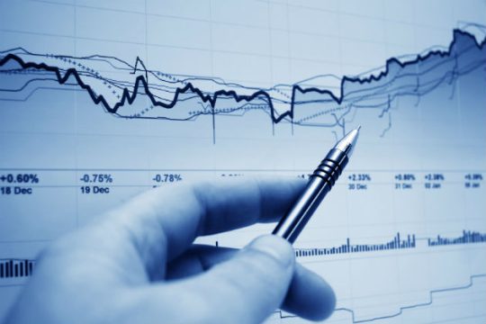 Αυξήθηκε το χρέος αλλά και τα ταμειακά διαθέσιμα