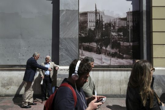 «Ναι μεν, αλλά» από τα διεθνή μέσα για την έξοδο από τα μνημόνια