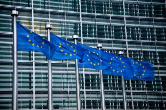 Κομισιόν: Εγκρίθηκε ελληνικό πρόγραμμα κρατικών ενισχύσεων 450 εκατ. ευρώ για ενεργοβόρες εταιρείες