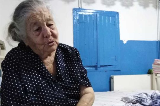 «Είμαι 85 χρονών γυναίκα και δεν το γουστάρω αυτό το πράγμα»