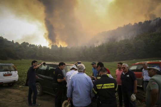 Υπό έλεγχο το διπλό μέτωπο στην Ηλεία