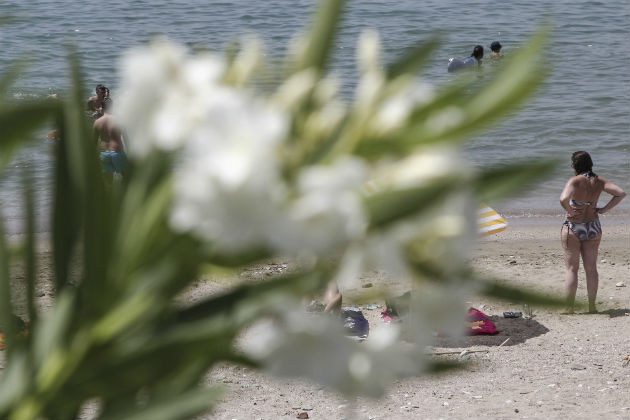 Ζέστη και ενισχυμένοι άνεμοι