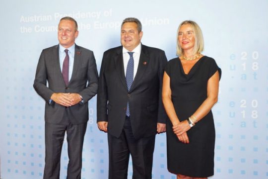 Καμμένος: Δυναμιτίζουν τη λύση αξιωματούχοι της ΠΓΔΜ