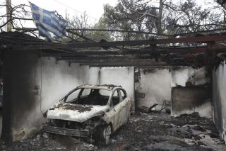 Εθελοντές μετρούν την ποιότητα του αέρα στις πυρόπληκτες περιοχές