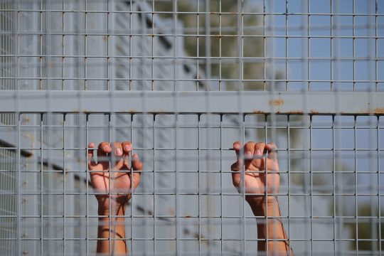 Τακτικές λιμοκτονίας απ’ τον Όρμπαν