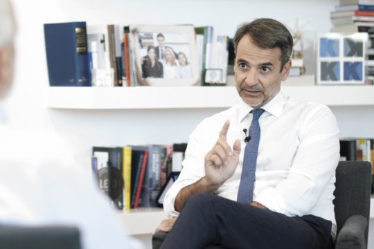 «Η κυβέρνηση δεν σώζεται με κανέναν ανασχηματισμό»