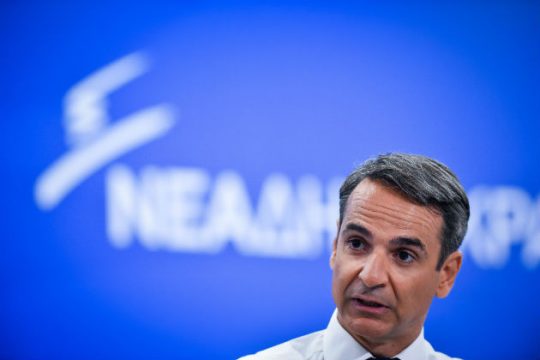 Κρεσέντο λαϊκισμού από τον αρχηγό της Ν.Δ. για τη μεταγωγή Κουφοντίνα