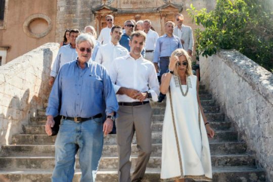 Το σκέφτεστε να ήταν ο Τσίπρας στη θέση του Μητσοτάκη;